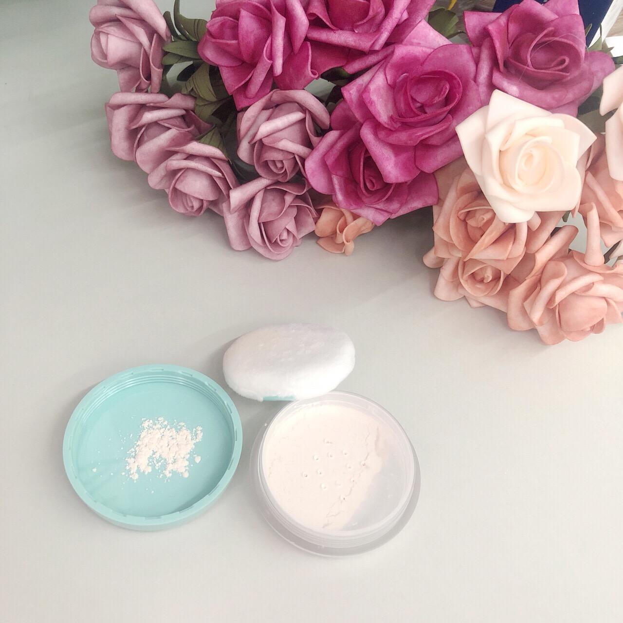 上班化妆如何保持12个小时不浮粉不脱妆?