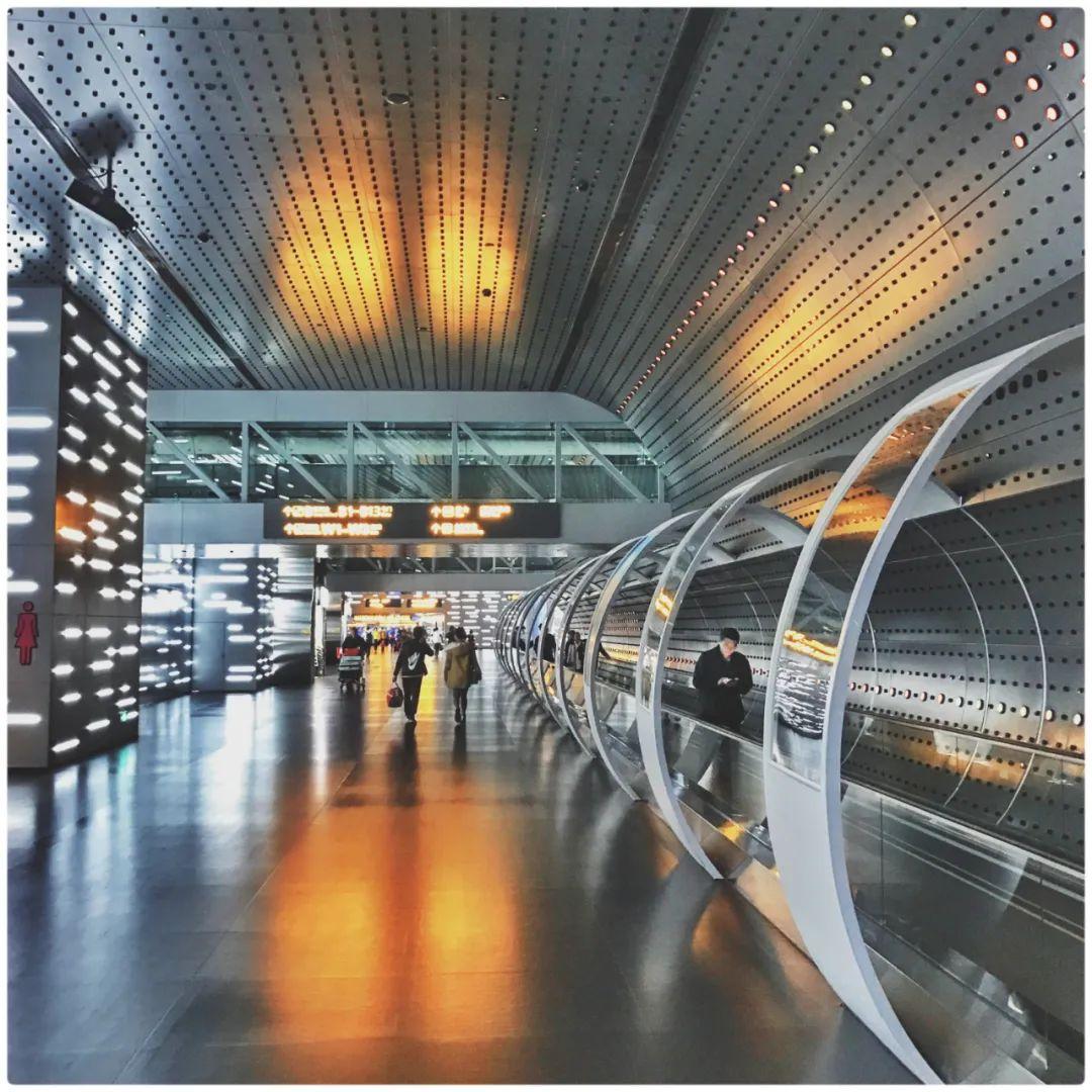 白云机场2020旅客量全球第一！未来服务规模可达1.4亿人次_南方网