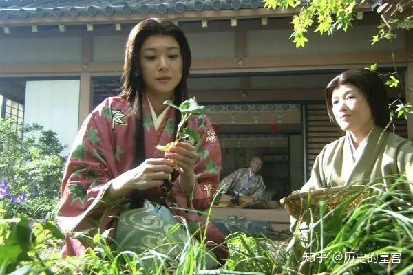 日本战国时代第一美女,年仅36岁殉情自杀,三个女儿沦为仇敌小妾 - 知乎