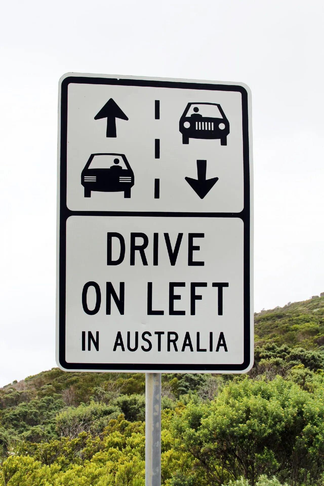 英国人定义了右舵车,美国人引领了左舵车