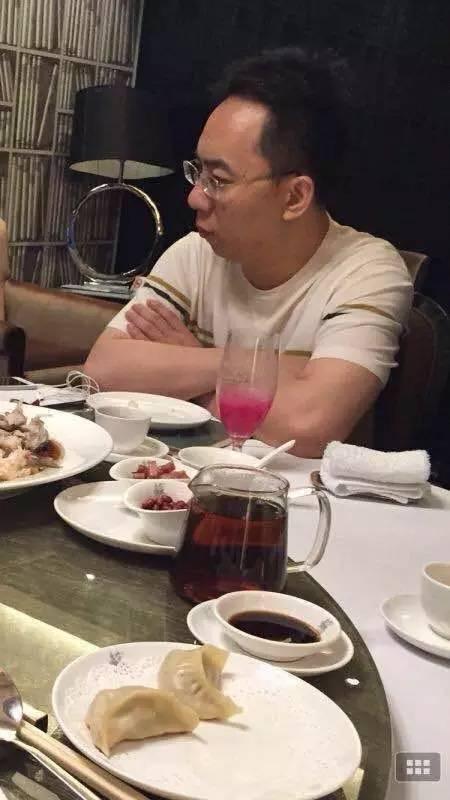 靠3万入市赚百亿的徐翔出狱后:离婚,罚金110亿,父母生活悲惨