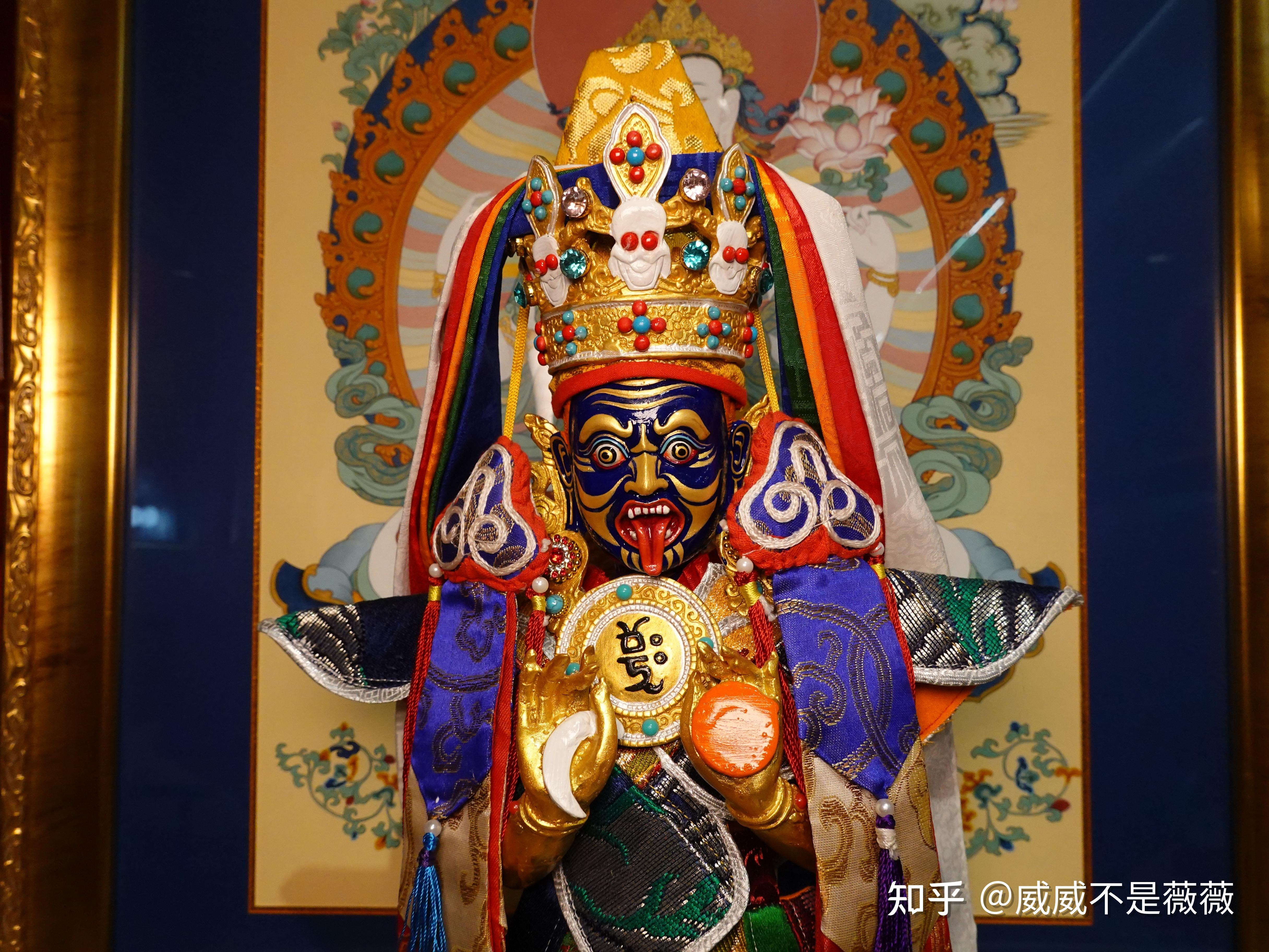 扎基拉姆娘娘是藏区一位很有名的女财神,每周三扎基寺都会有很多来