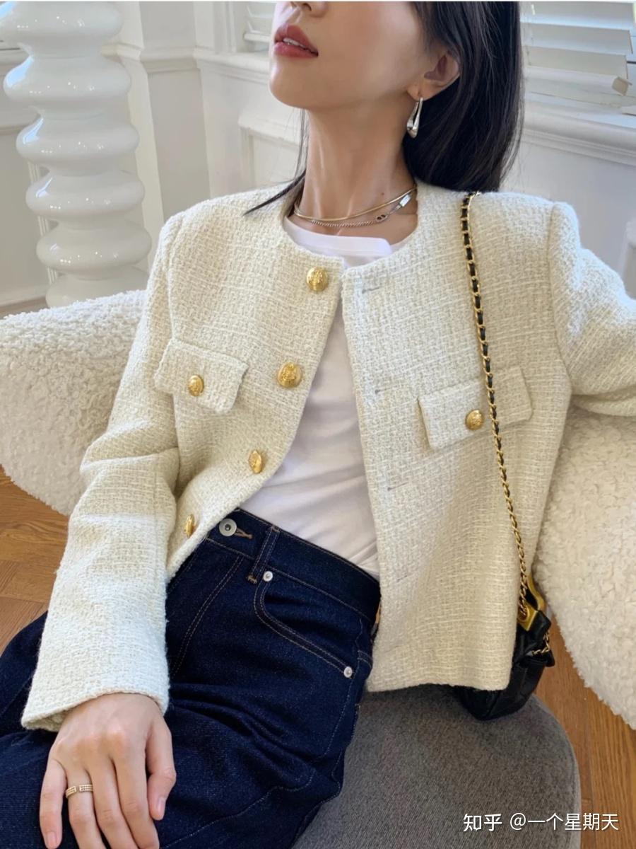 初春小香风外套穿搭示范演绎气质女人的高级感让你的美貌更上一层楼