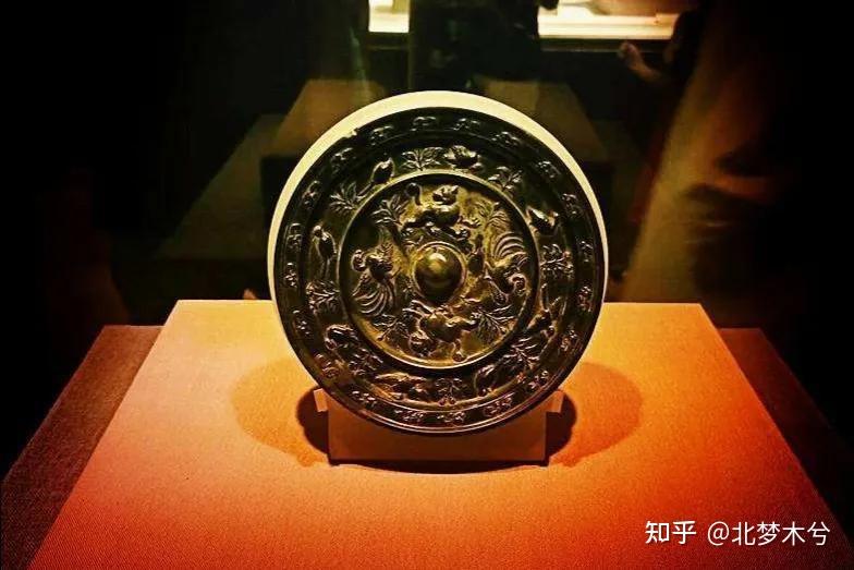 《鬼吹灯》全部故事的时间线是怎样的？ - 知乎