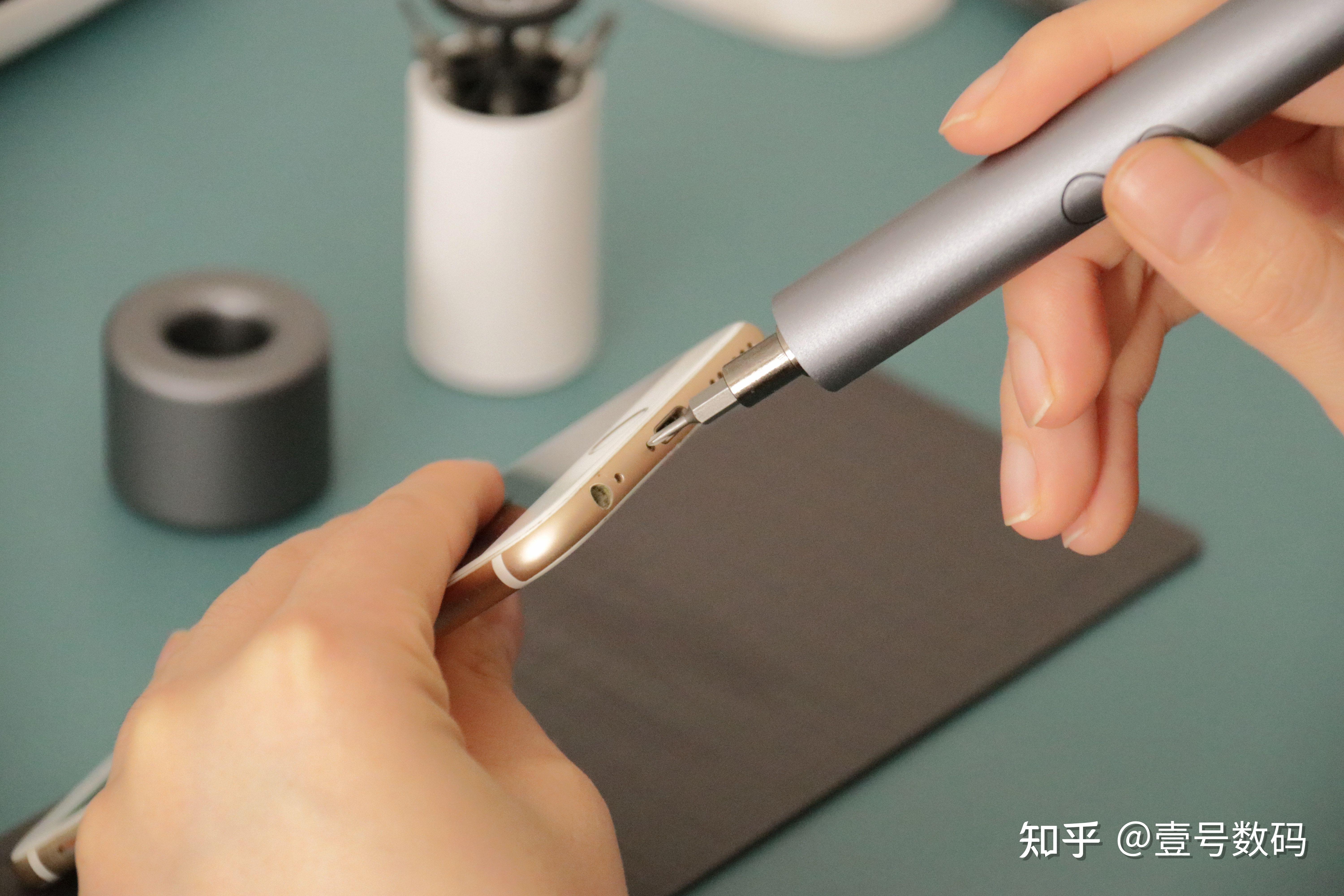 钢笔外形高效便捷省时省力wowstickplayminisd双动力锂电螺丝笔体验