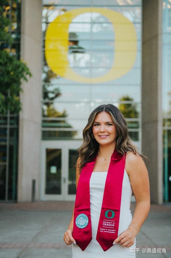 凯尔西·梦露 (Kelsi Monroe)惊叹的脸庞和匀称的大腿被业界称为一绝 - 知乎