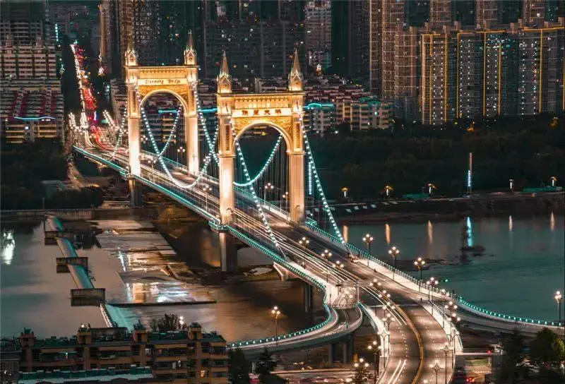 国内山寨“伦敦塔桥” 总投资竟3.59亿，网友：“丑”！_海外购房指南_资讯_外房网