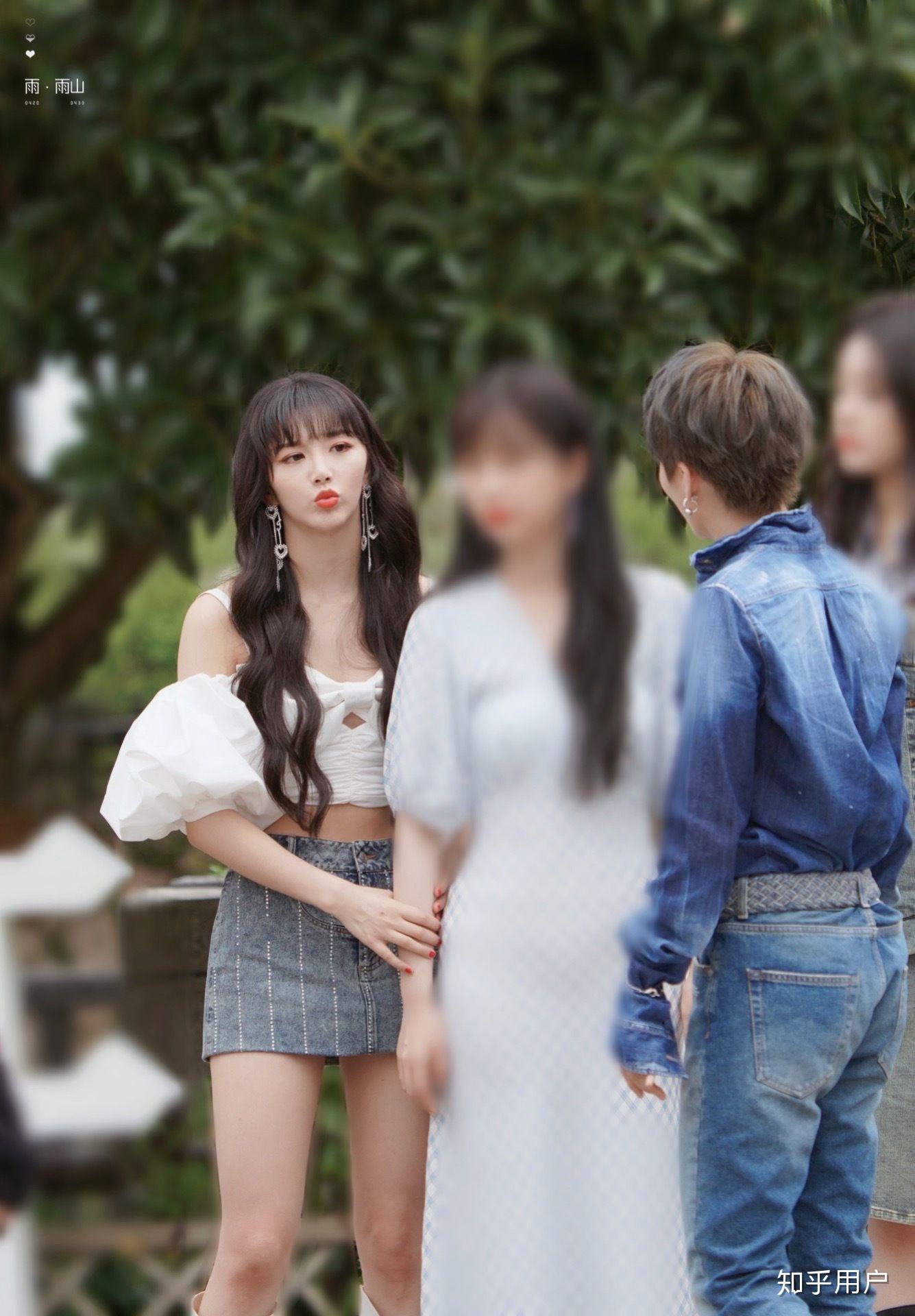 想问一下刘雨昕孔雪儿的老粉,到底为什么有人会说磕不动她俩的糖?