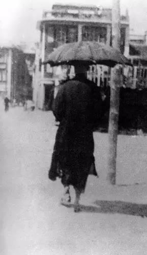 弘一大师个人资料 v2-c69214f345836fcbcb22e925aaa84492_b.jpg