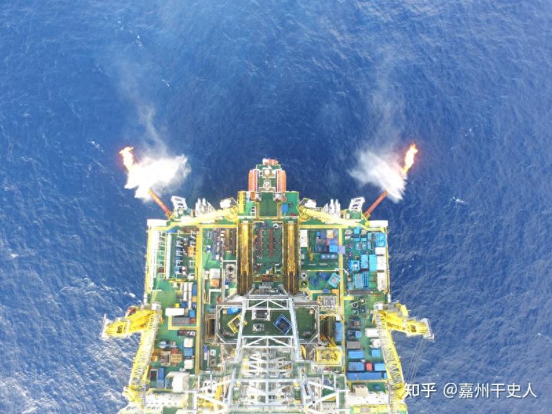 2017年蓝鲸一号出世中国立刻取消120亿美元合同美国无言以对