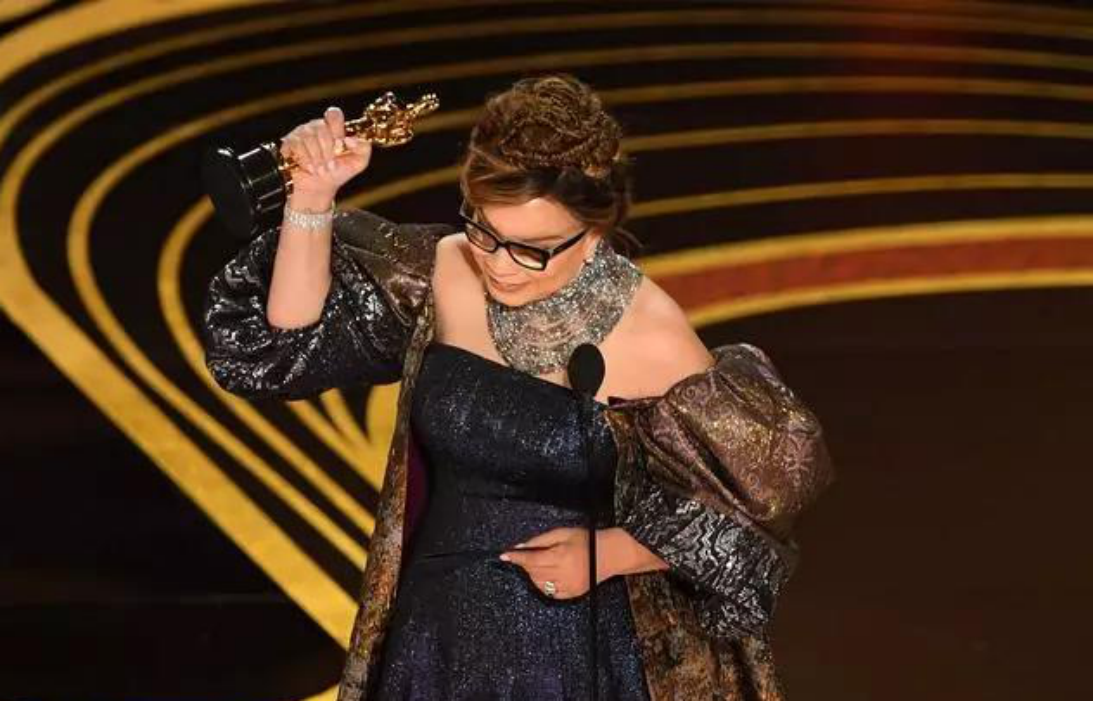 服装设计师电影 v2-c7160367d44bdf673aeb753c7cd86d0a_r.jpg