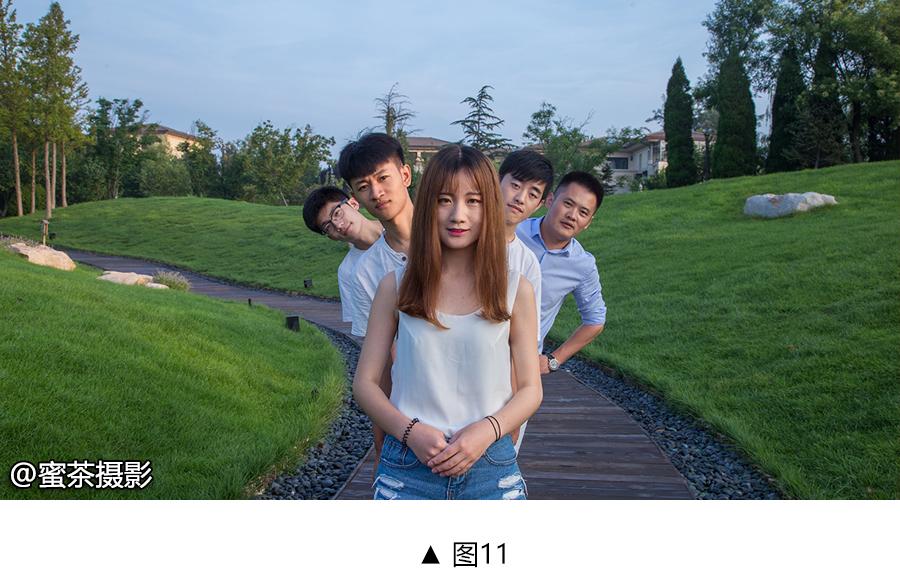 六个人的拍照姿势用手臂摆成六角星的形状