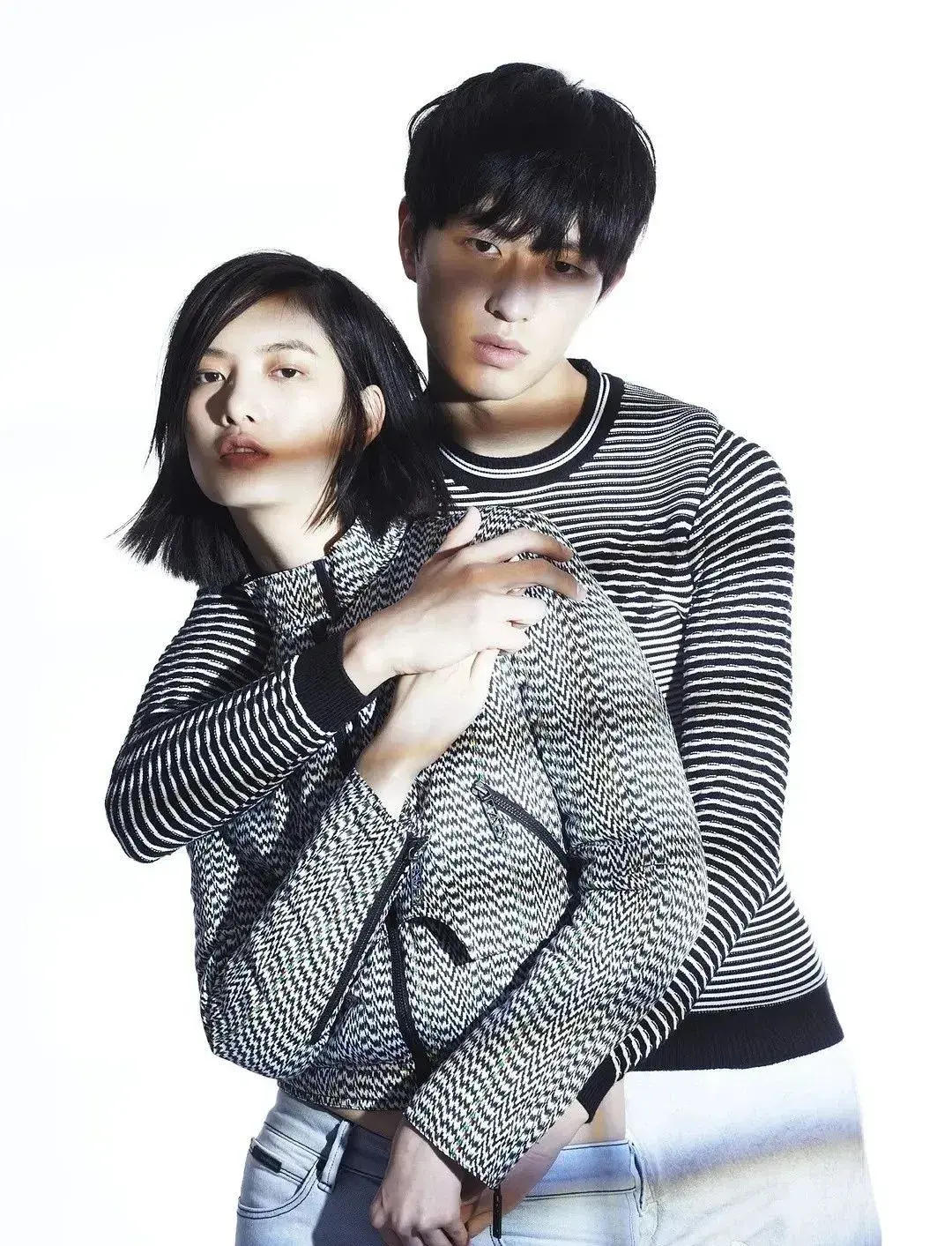 金大川和cici认识的很早,彼时俩人都是超模界的新星,cici有点厌世脸