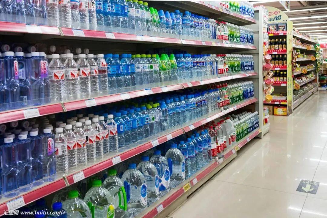 发现各种瓶装饮用水"乱花渐欲迷人眼"让消费者不知如何挑选"富氧水","