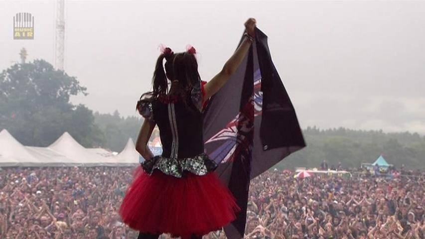 Sonisphere �ֳ�һ�����˵� BABYMETAL