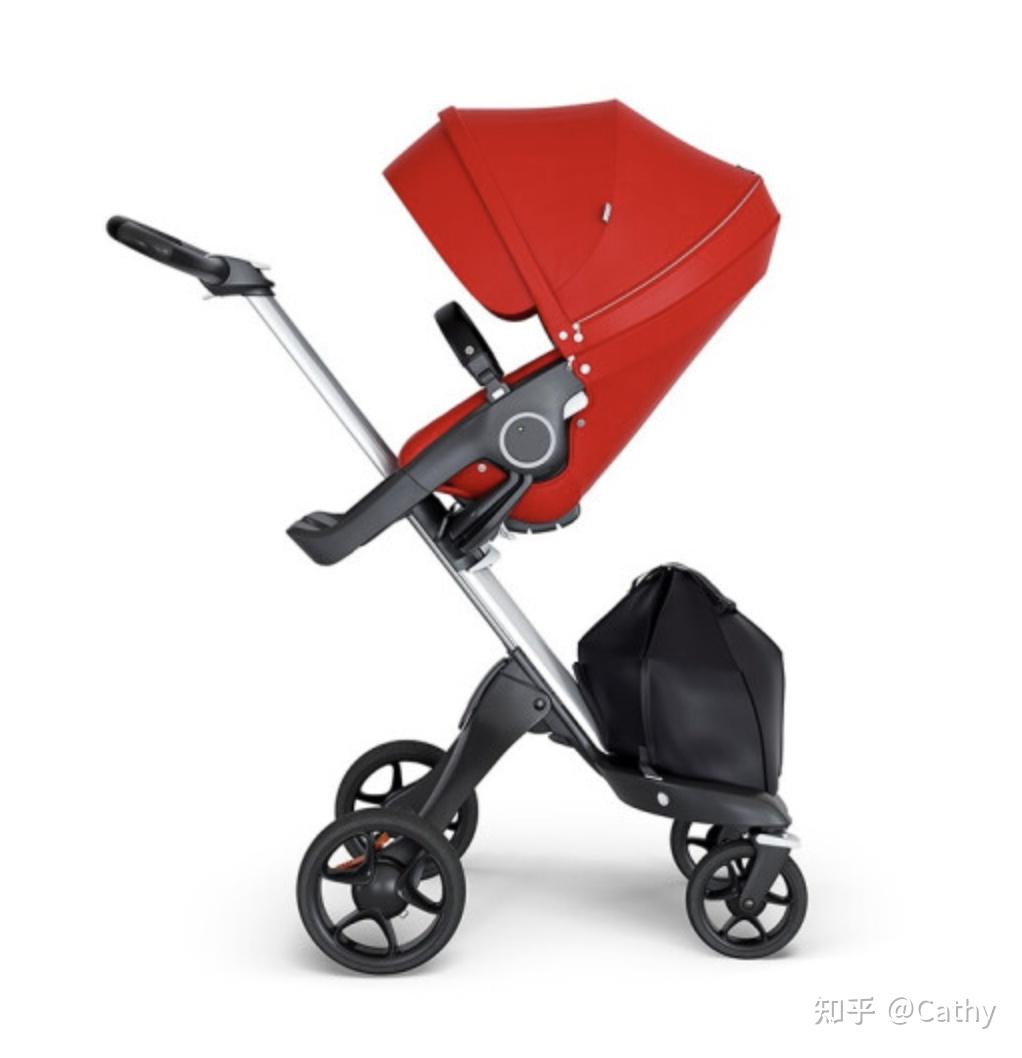 几个月的宝宝可以睡婴儿车出门 v2-c83f8e42a9dc9f0a38c01d3d336cf432_r.jpg