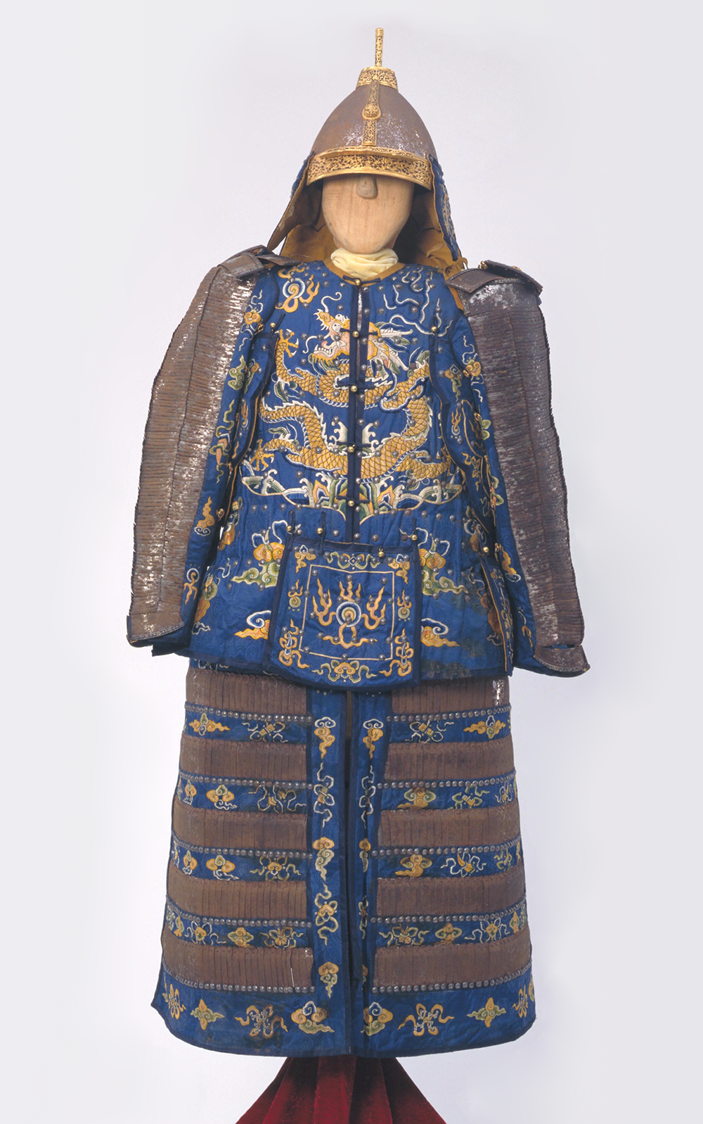 满人刚入关时候清朝人的服饰和晚清服饰有什么差异？ - 知乎