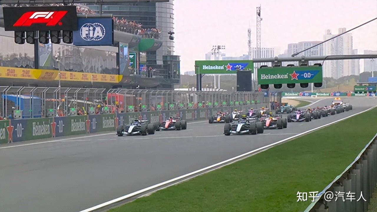 【汽车人】那些冲进F1赛道的车企,还在捧着金饭碗“要饭”
