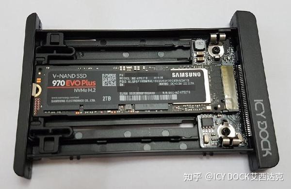 icy-dock-mb705m2p-b-m-2-pcie-nvme-ssd-2-5-u-2-pcie-ssd