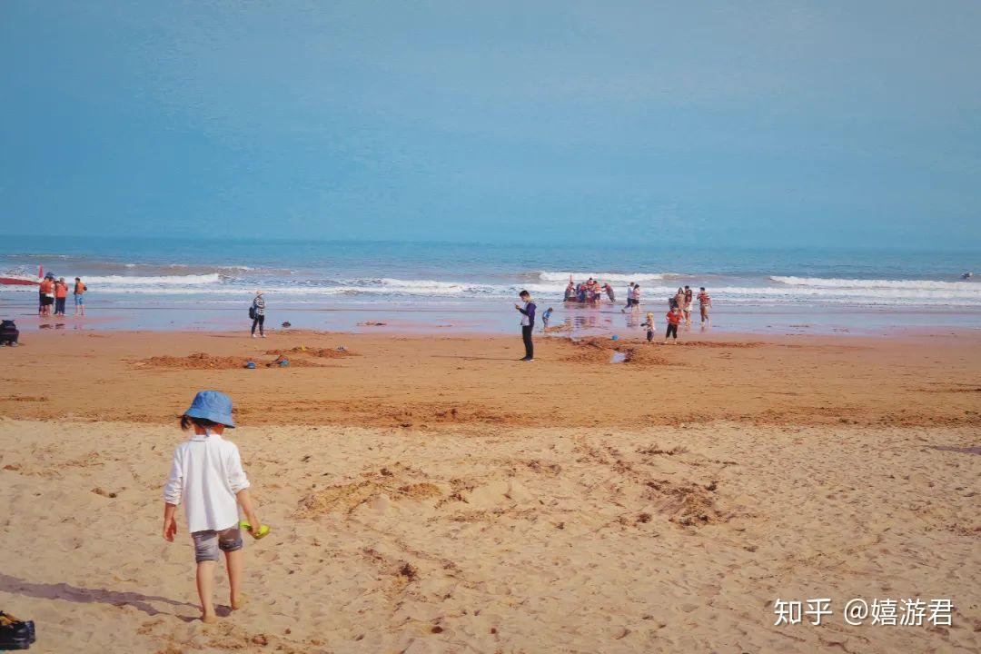 07. 在海邊浴場玩水