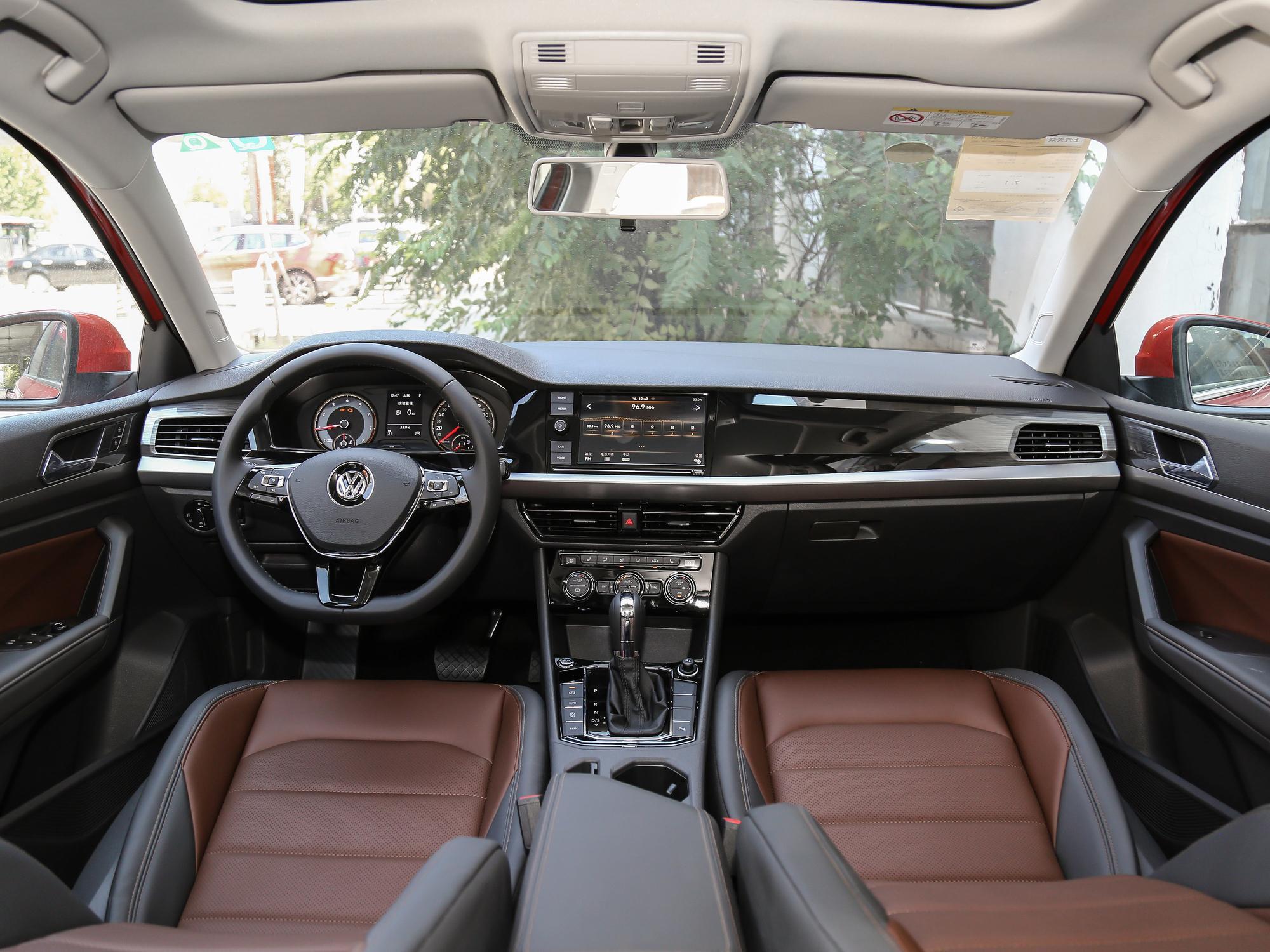 2021款大众朗逸全系优惠3万元手动风尚版仅829万