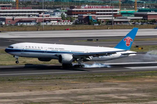 南航b-2051五月二十日值飞最后商业航班——cz6902