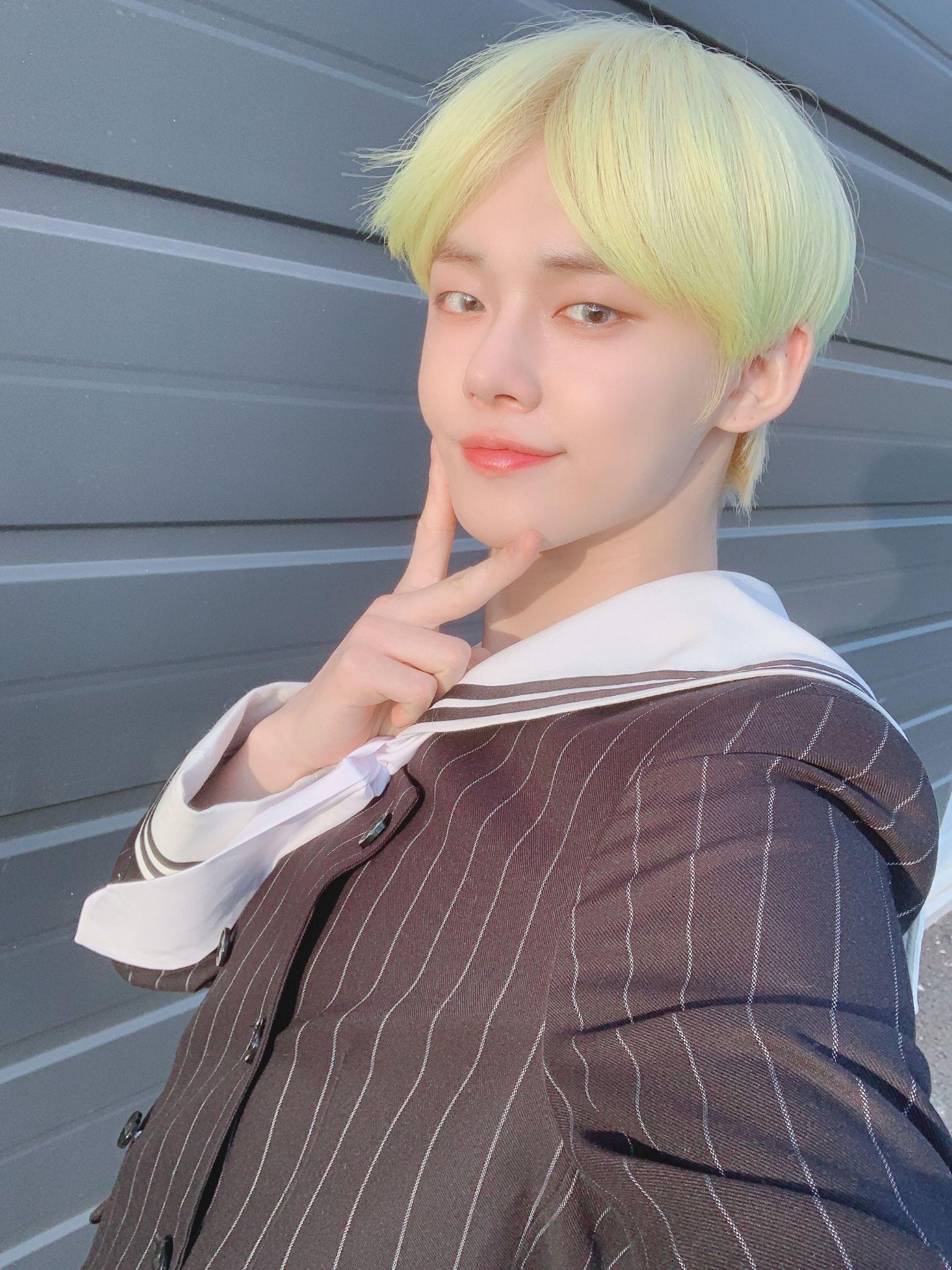 txt崔连准有好看的图吗求图第一眼看到就超级喜欢长在我审美点上了