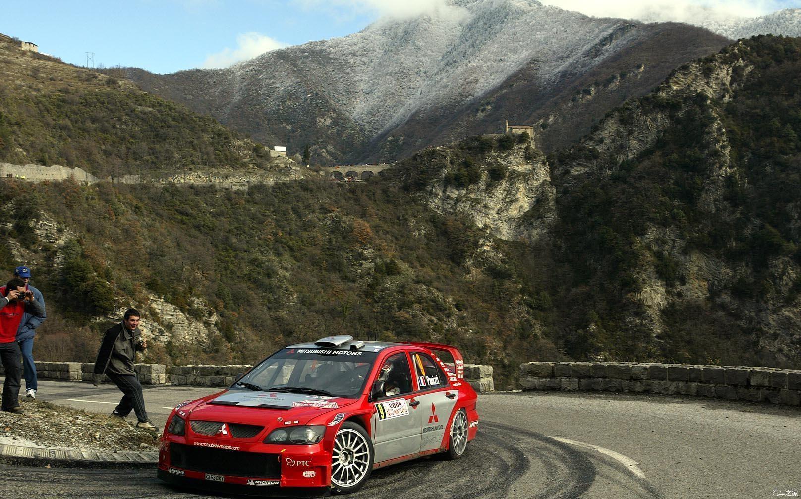 虽然现如今三菱和斯巴鲁都退出了wrc,并且evo早已停产,只有sti还在不