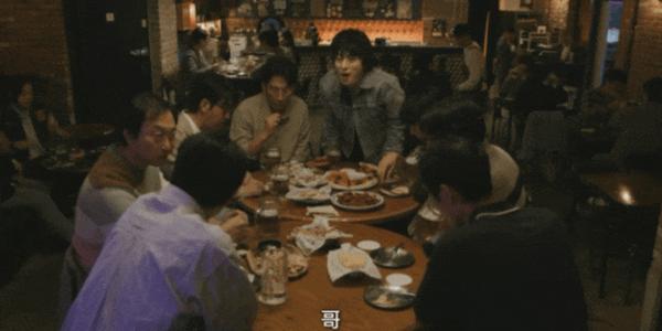 《努力克服自卑的我们》收视垫底全网吐槽，它却拿下豆瓣8.3高分