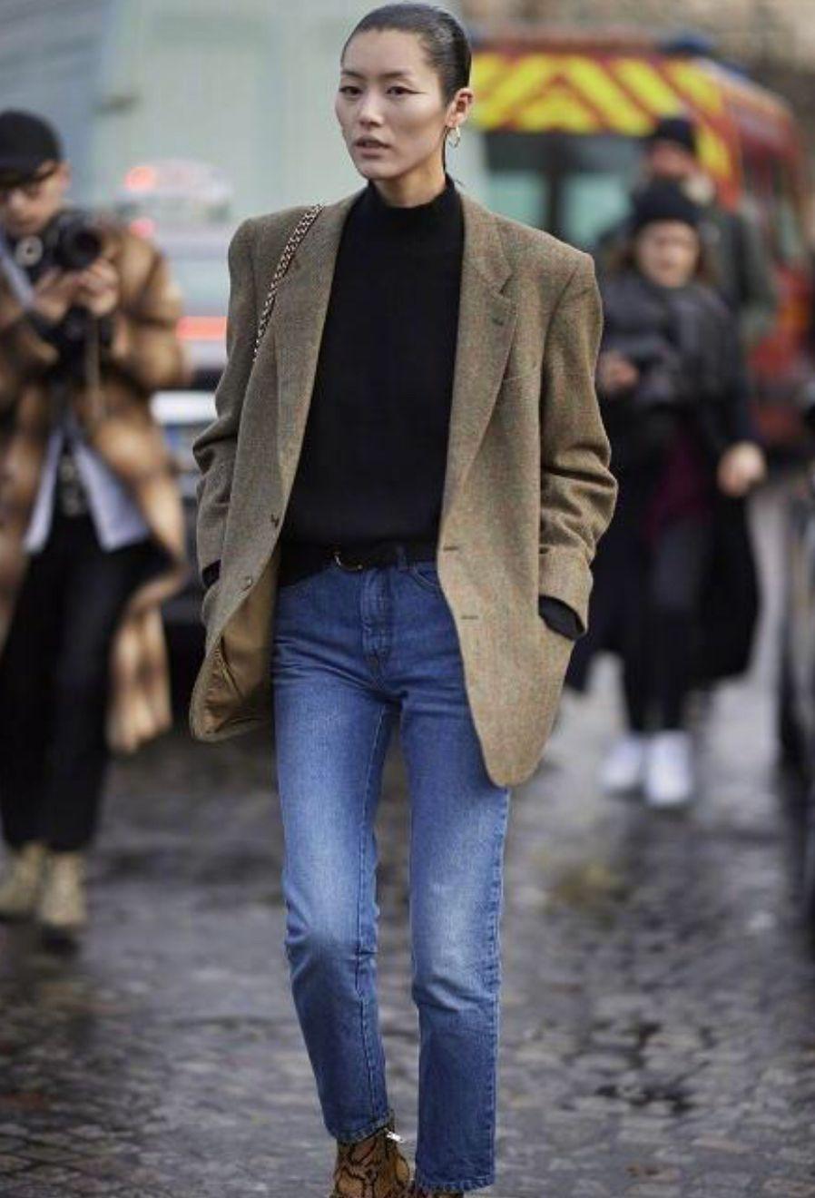 刘雯的开春穿搭真飒西装配牛仔裤挺清爽大油头却没法模仿
