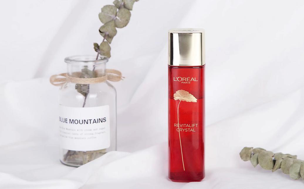 皮肤保养正确步骤教程 v2-ca14310635fff1d4142810b8adb4c0ea_r.jpg