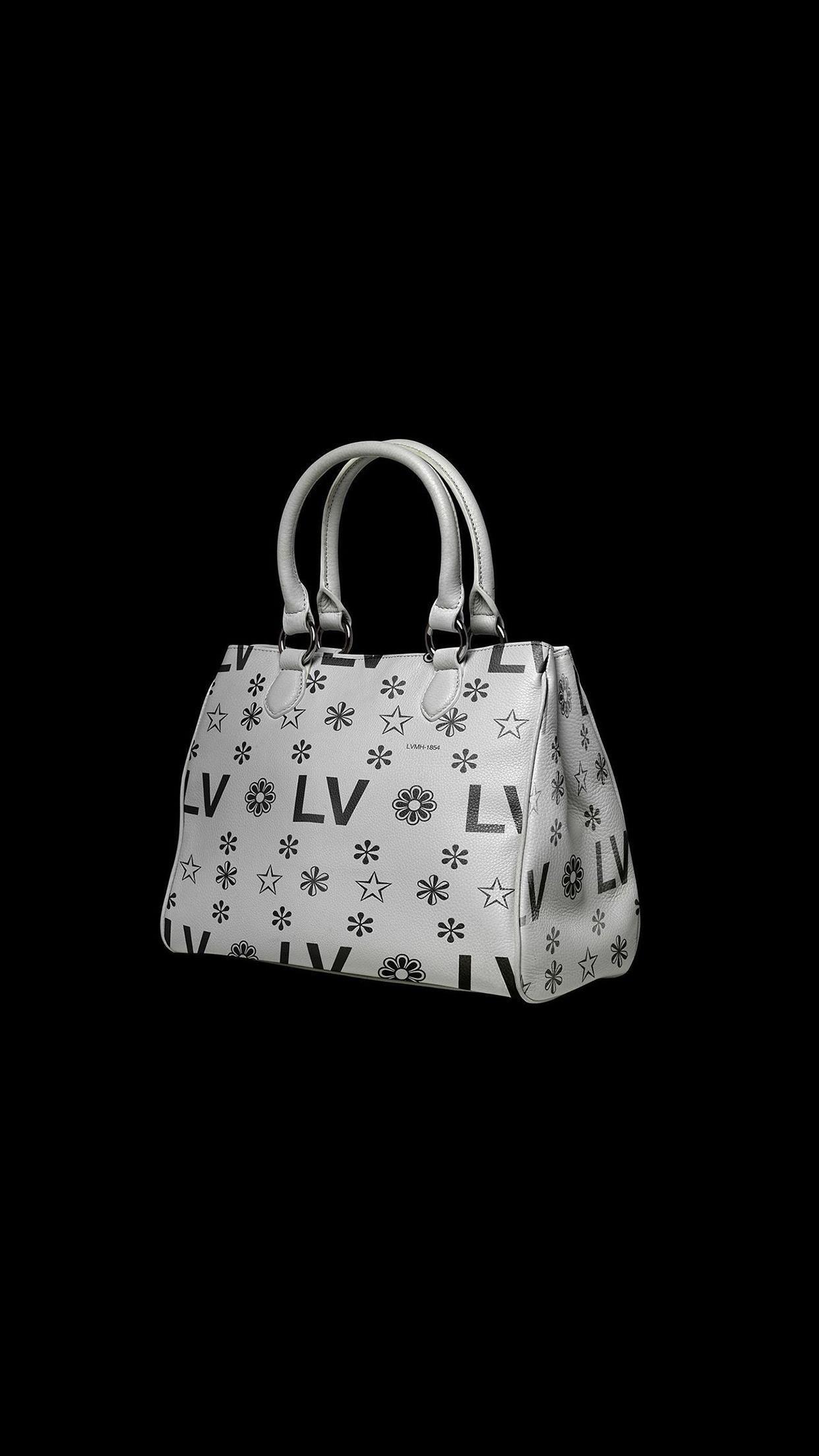 封面图:一个小破公众号:绿艺集 经营壁纸|头像|背景图|文案绿艺集lv