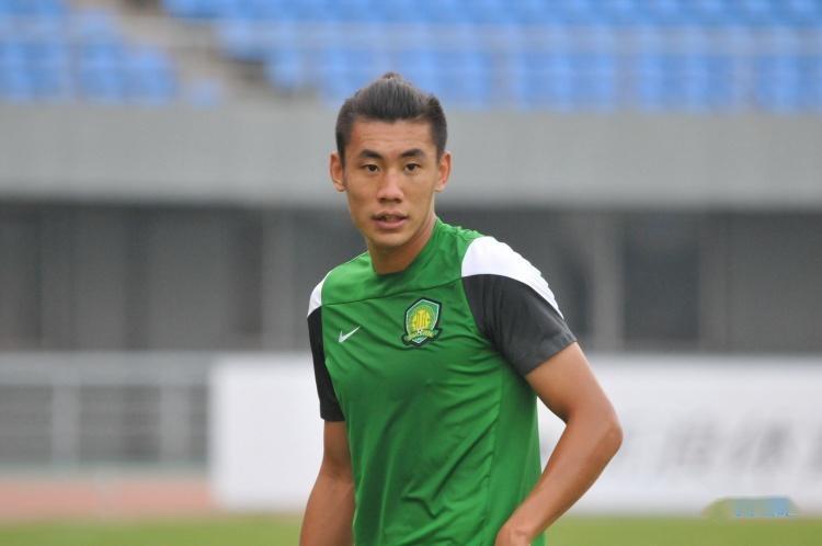 张呈栋回归国安感觉很亲切新赛季仍将身披28号战袍
