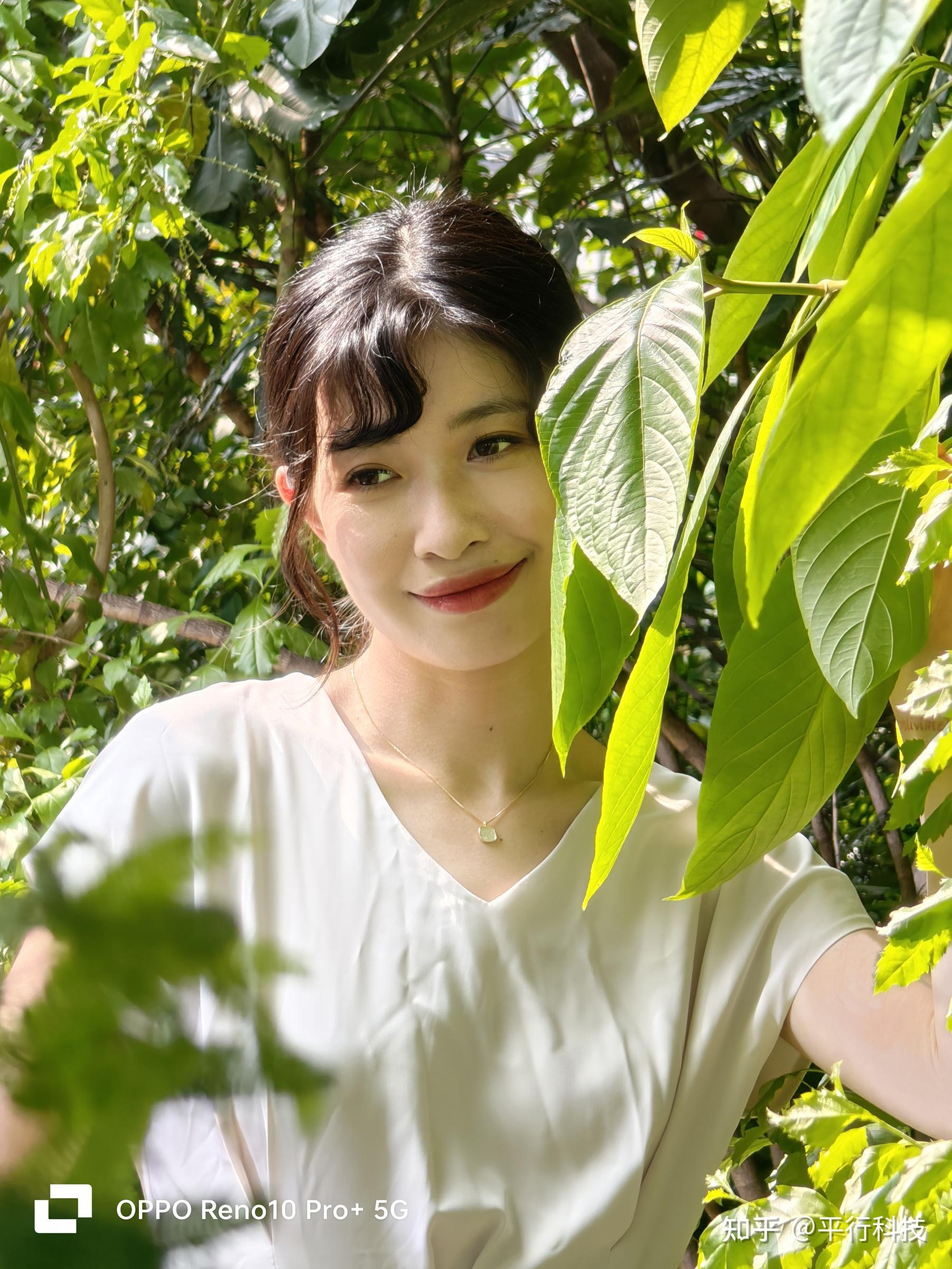 长焦普及者opporeno10pro用上潜望2023年人像旗舰分水岭