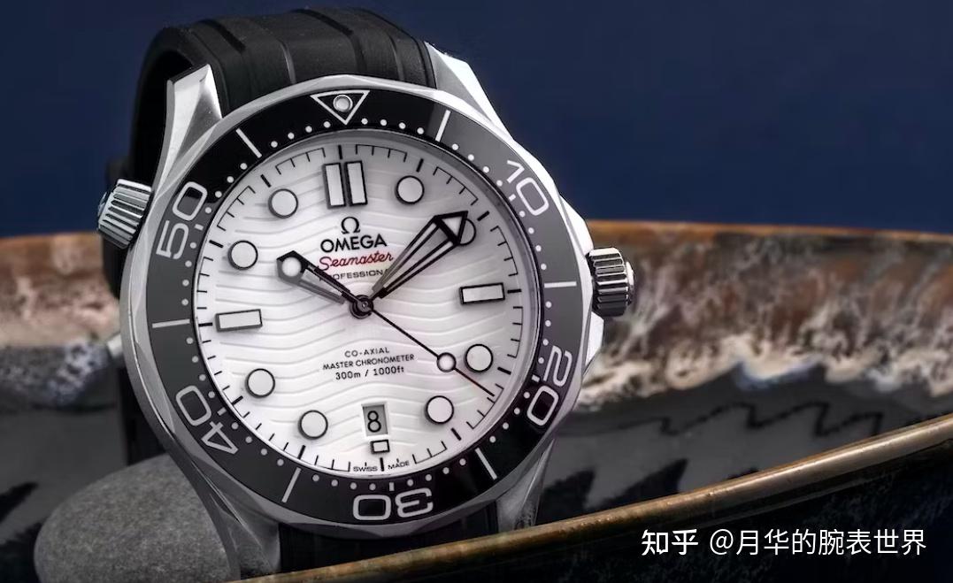 欧米茄007全新神秘超霸亮相展览会