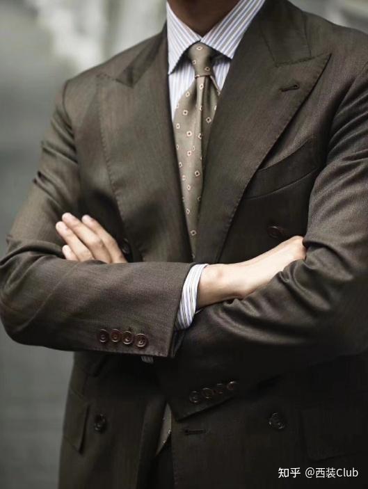 成熟男人怎么穿西装更有魅力正装穿搭技巧
