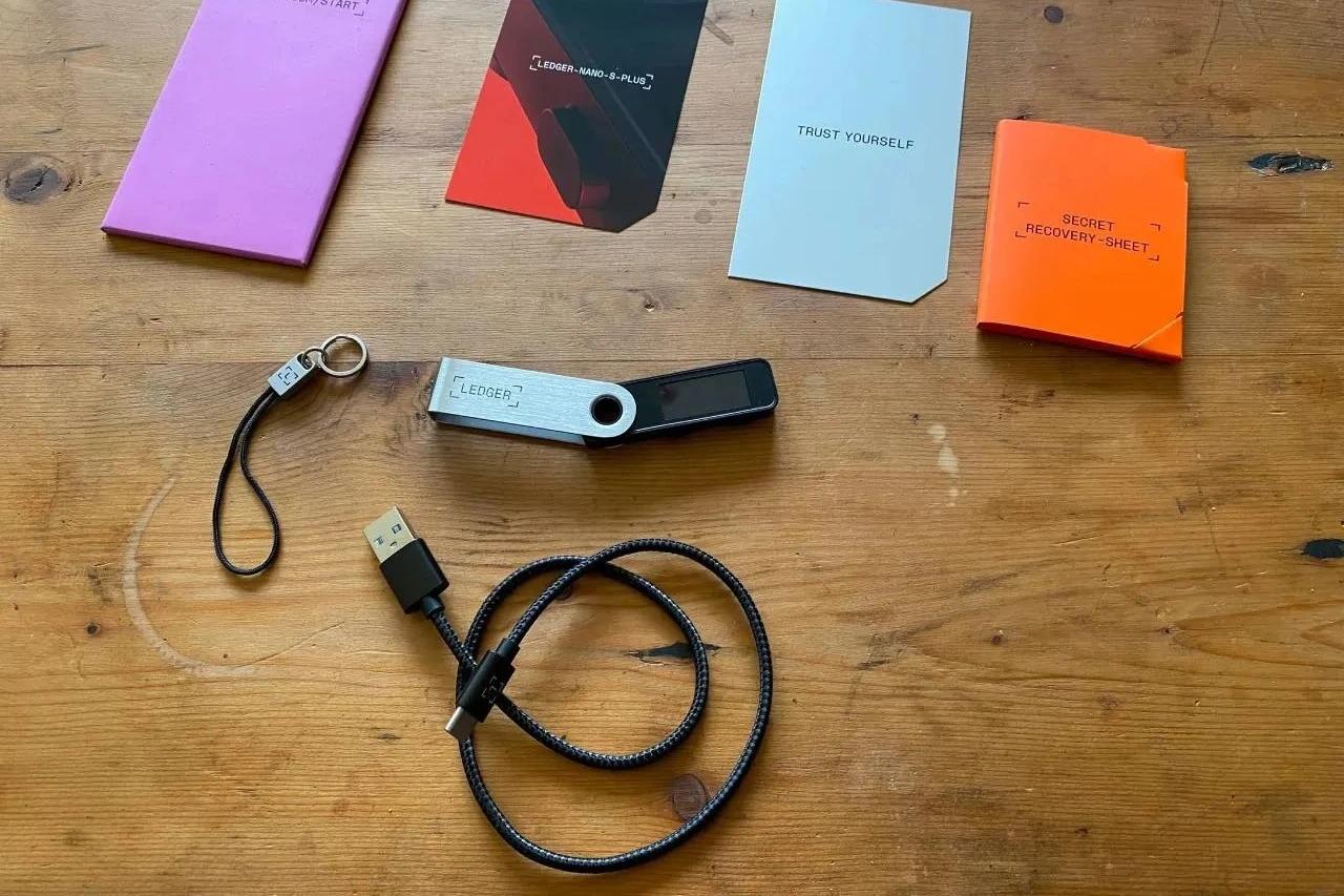 冷钱包品牌这么多怎么判断:ledger钱包中文版带来的几个启发