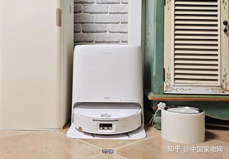石头扫拖机器人P30 Pro深度评测:8.98cm超薄+60°C热活水洗地