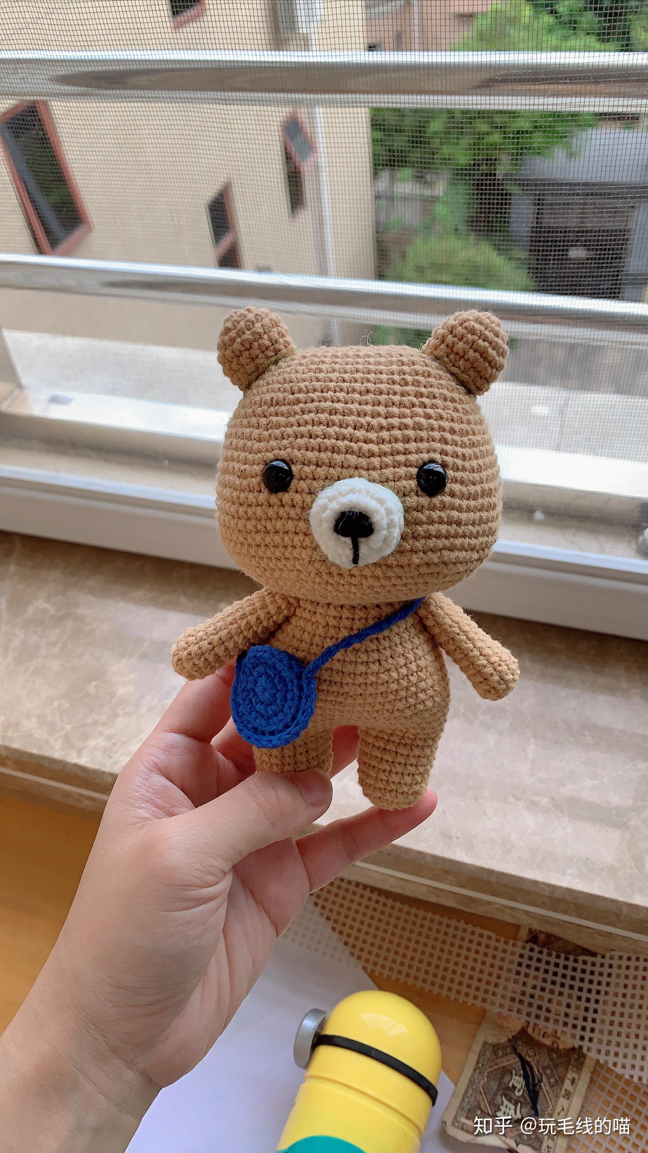 熊还是得有的!一个爱猫又爱毛线的小女孩玩毛线的喵