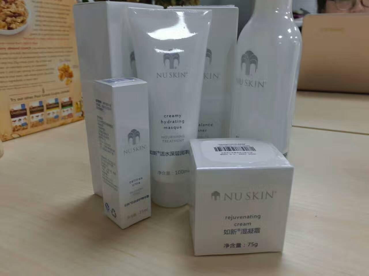 想给老妈买一套护肤品,有推荐的吗?