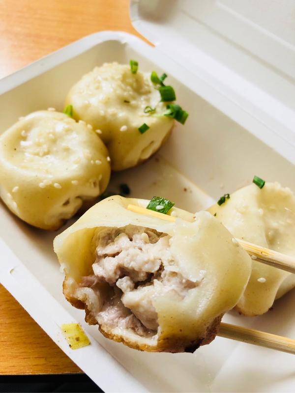 广州生煎界当仁不让的扛把子……会飙汁的生煎包,很好吃,一定要注意