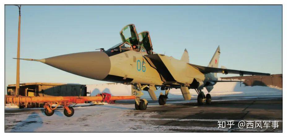 米高扬公司的mig31bm猎狐犬升级型拦截机