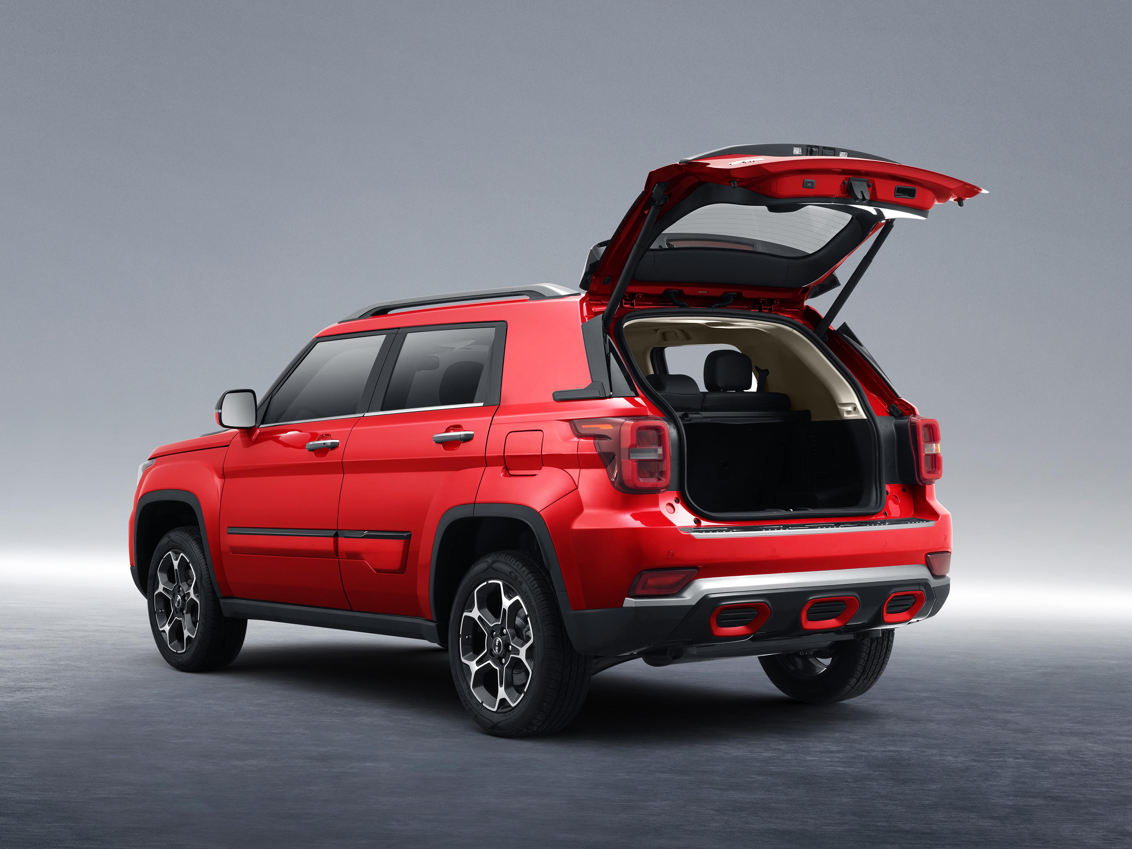 北京越野bj30预售106万元起城市运动风格定位紧凑级suv