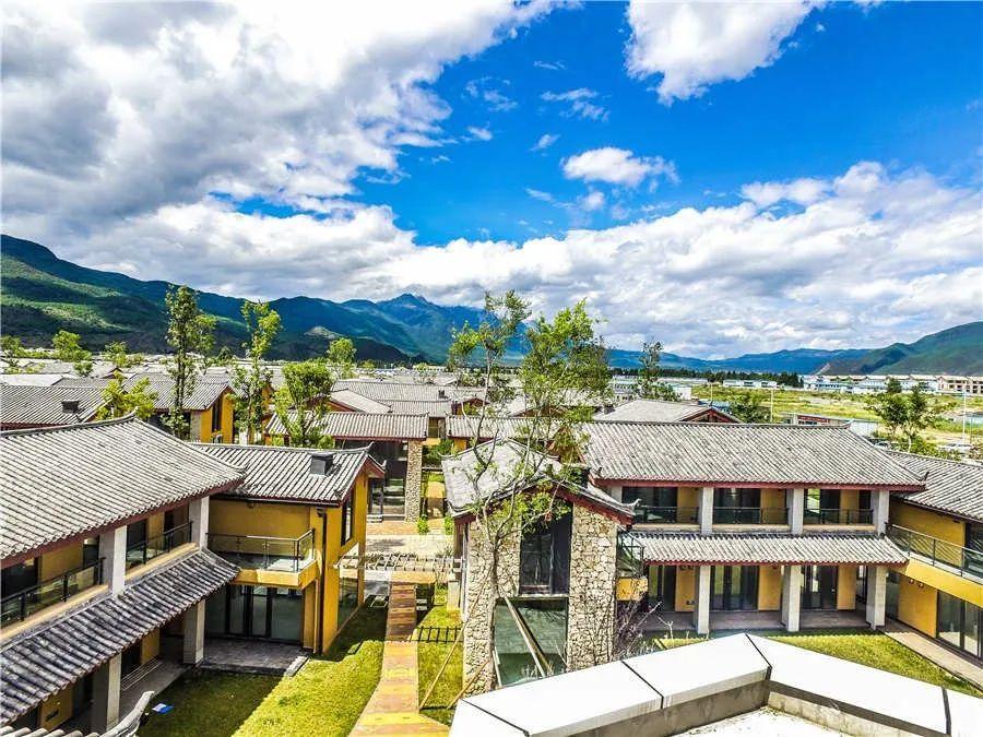 兄弟拉来金主泰和友联公司注资他的雪山公司,共同开发"雪山文苑"项目