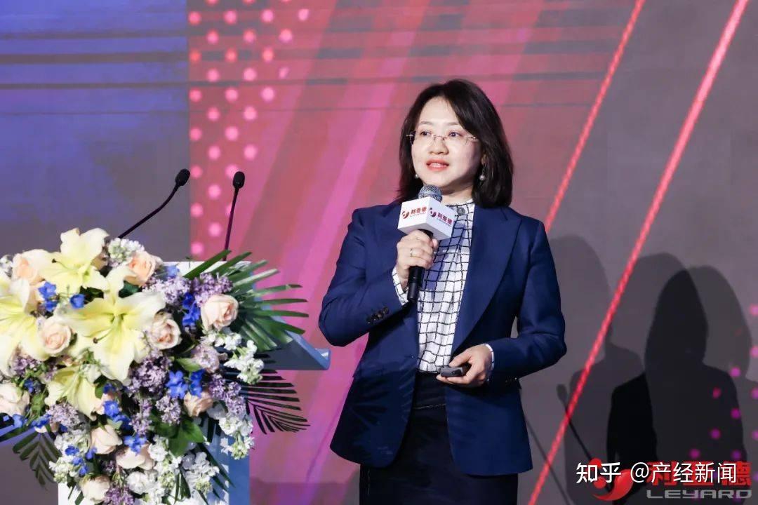 利亚德集团董事,利亚德光电副总经理,董事会秘书李楠楠对公司2022年