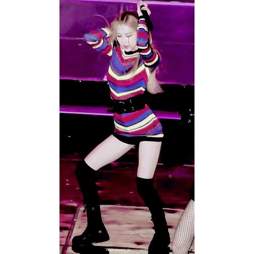 从图上目测朴彩英目前的身高?