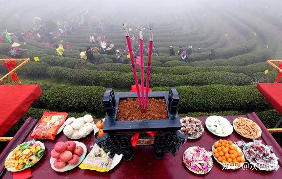 (四)礼仪中的巫术活动