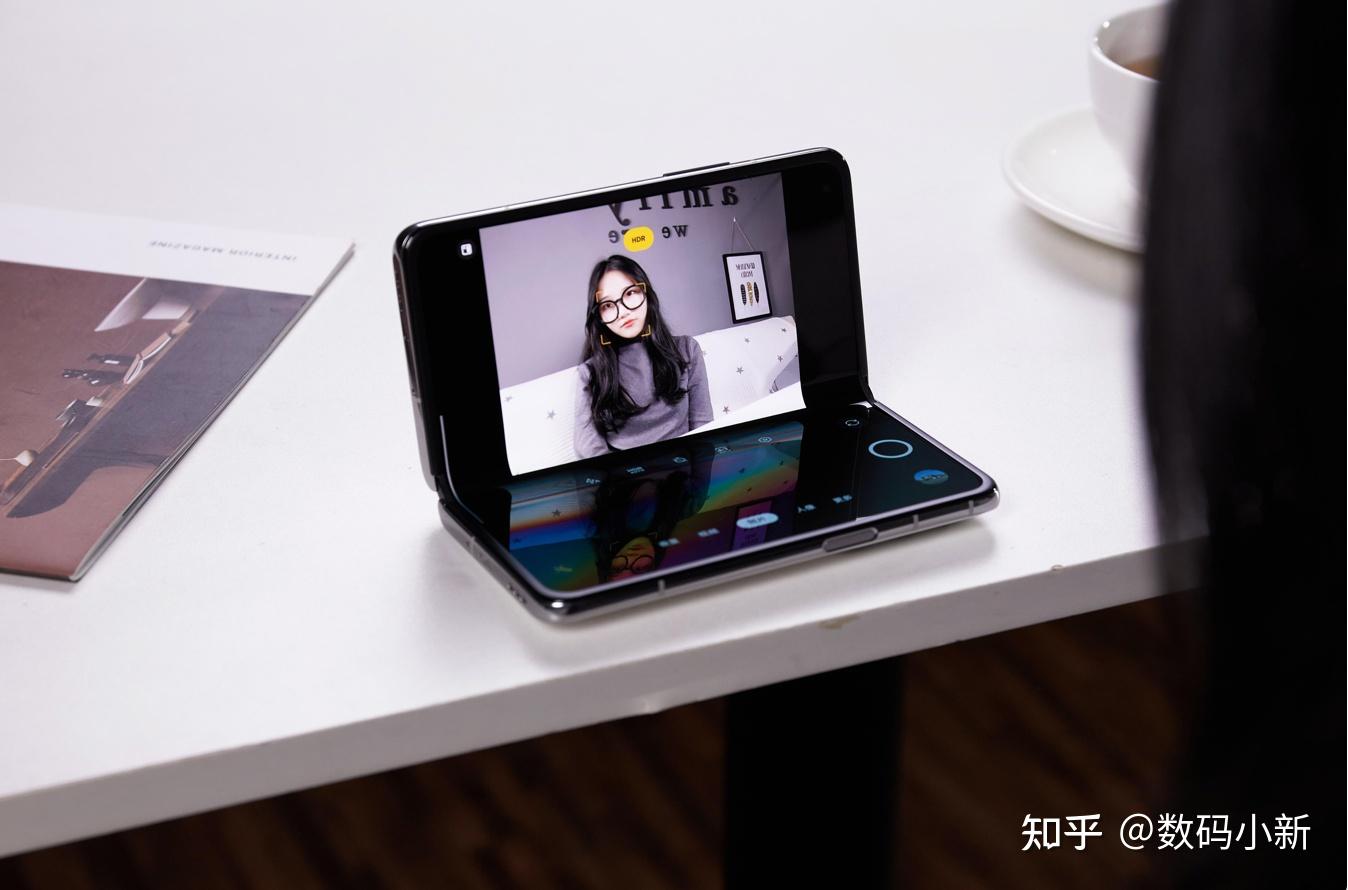 折叠屏手机"一机难求",真的值得买吗? - 知乎