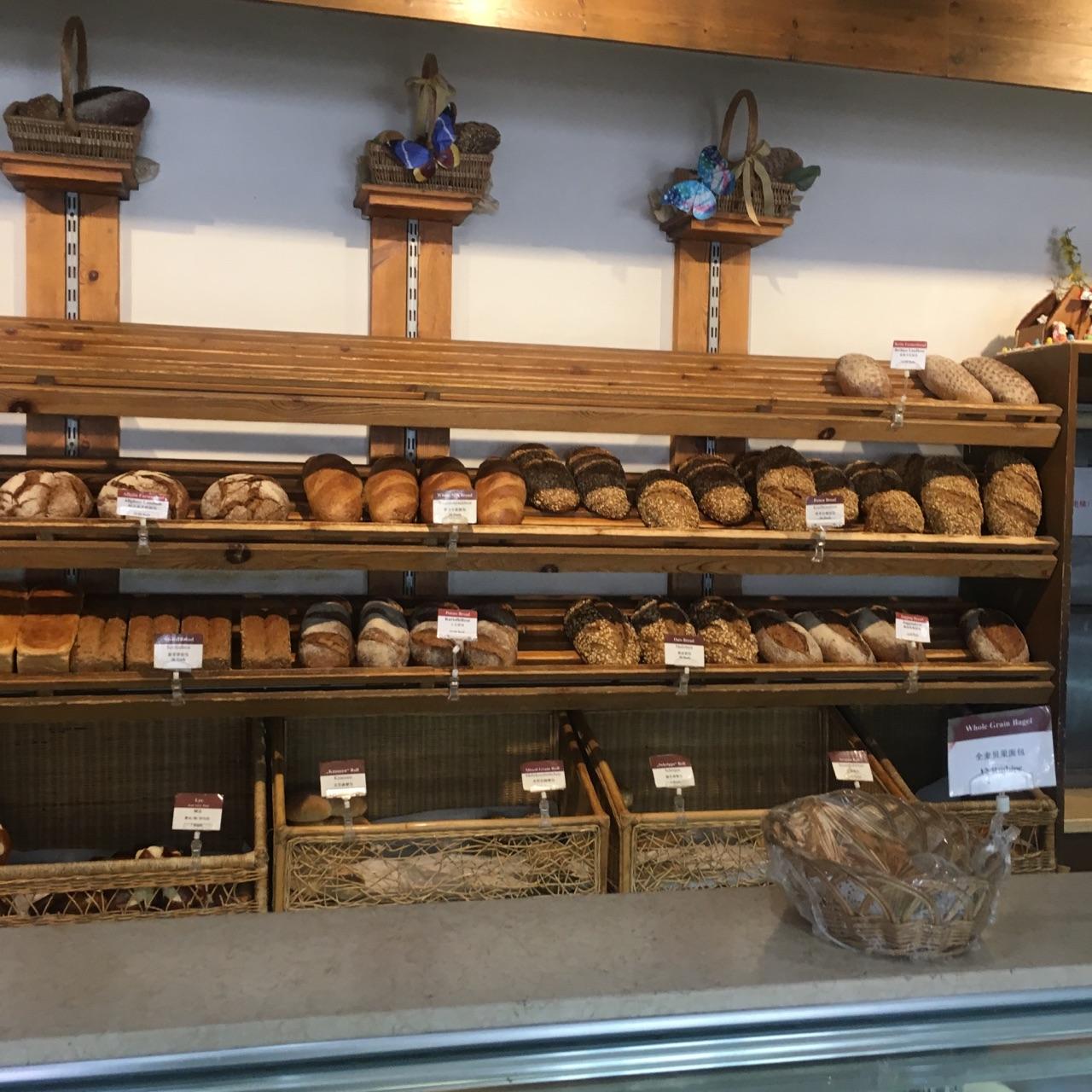 婕妮璐,绿叶子,city shop, ole等超市的自制面包 …  显示全部