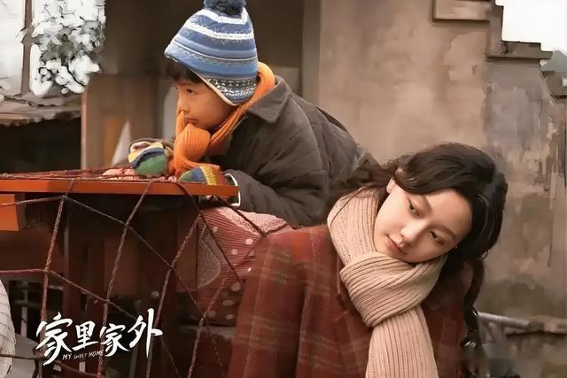 3天10亿播放！《家里家外》成本仅300万，靠什么改写短剧行业规则 - 知乎
